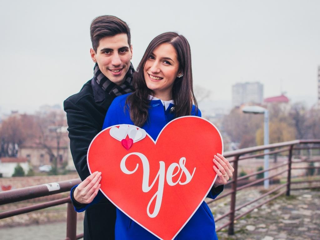 Um den richtigen Hochzeitsfotografen zu finden ist ein Verlobungsshooting empfehlenswert