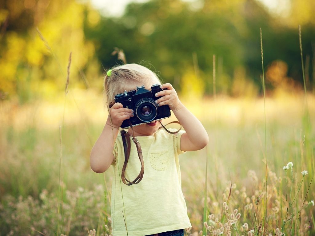 Kinderbeschäftigung Hochzeit Idee Kinder als Fotografen