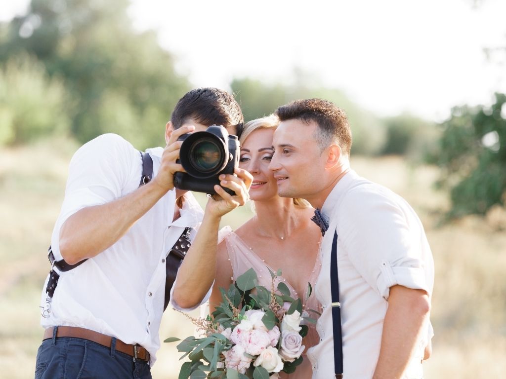 Wie plane ich eine Hochzeit - Hochzeitsfotograf frühzeitig suchen