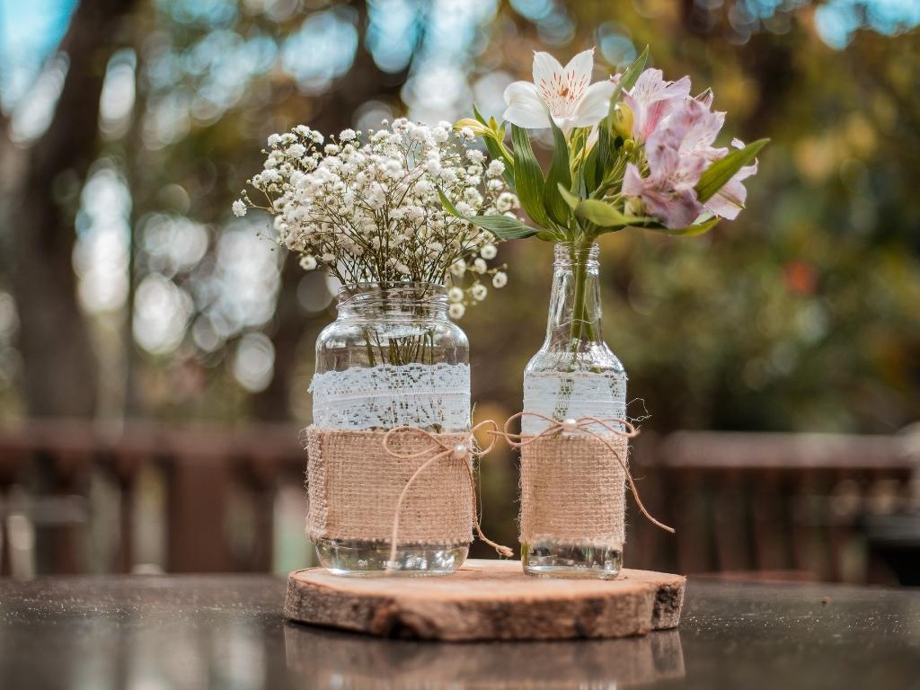 Nachhaltige Hochzeit - Upcycling Tischedekoration