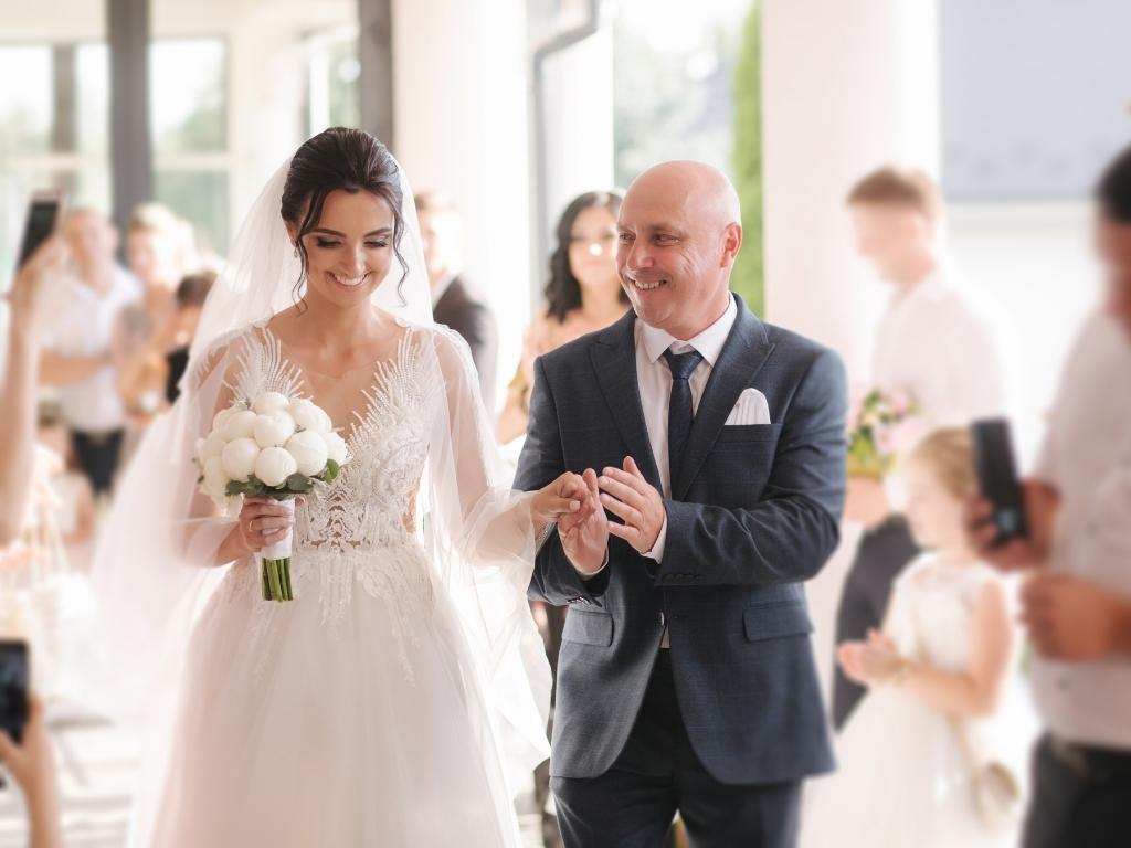 Checkliste für Hochzeitsfotos - Einzug der Braut